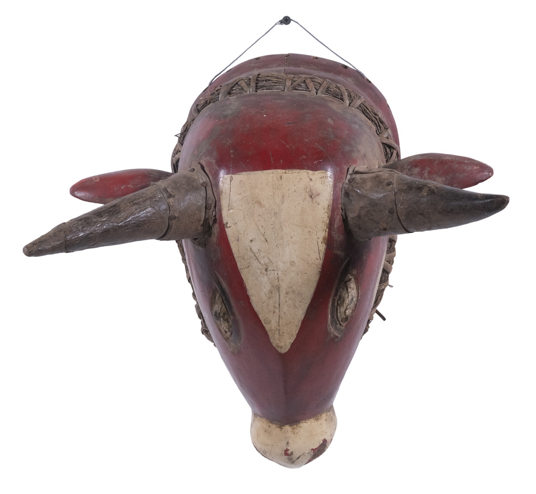 AFRICAN MASK Ox Head Helmet in red,