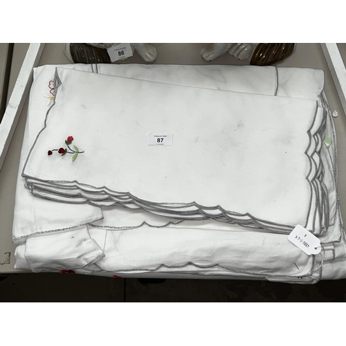 Embroided table cloth and napkins