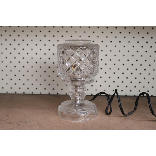 Small crystal lamp, approx 18cm
