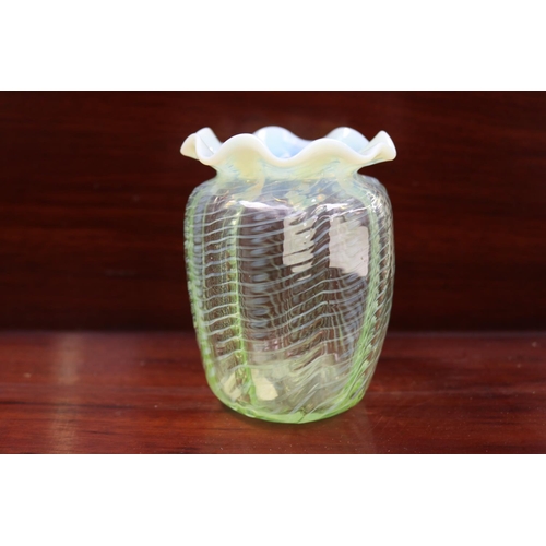 Vaseline vase with crumped rim  30cd8f