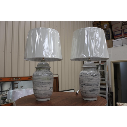 Pair of faux marble pattern table lamps