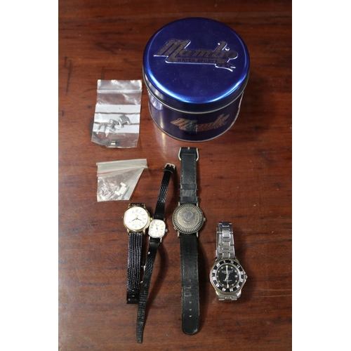 Selection of watches, Mambo watch with