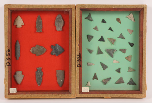 Two frames; D356 with 9 arrowheads from