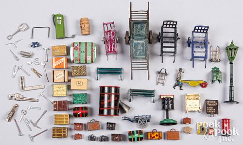 MINIATURE LUGGAGE CARTS ETC Miniature 30cf05