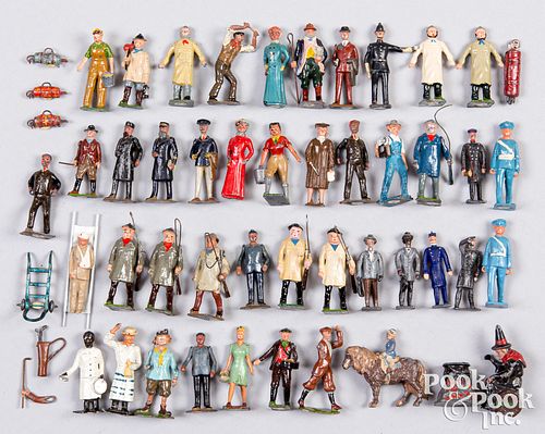BRITAIN AND OTHER CAST FIGURESBritain 30cf0b