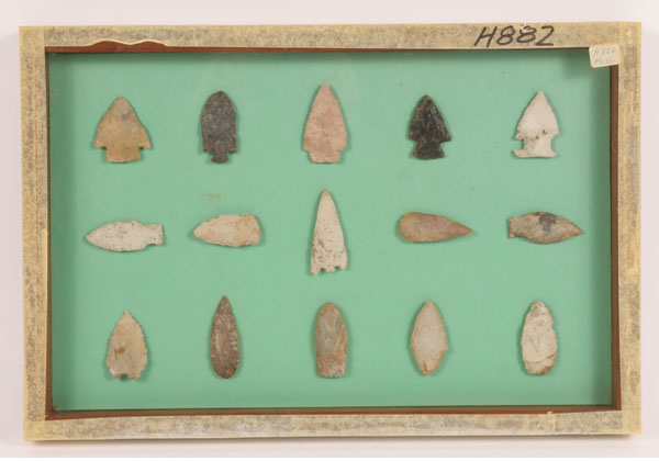 Two frames; H809 with 15 arrowheads