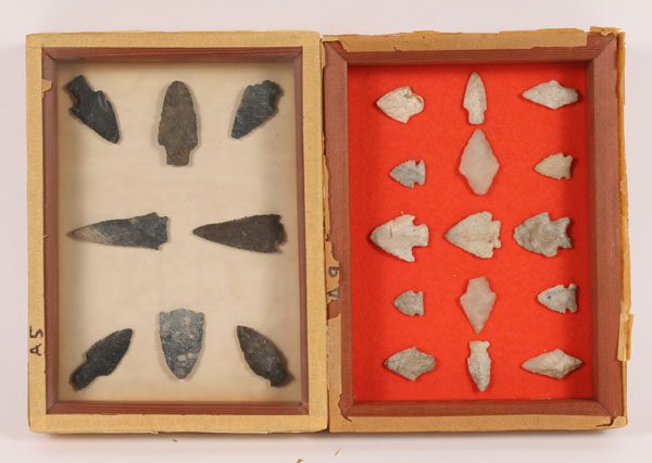 Two frames with 23 total arrowheads