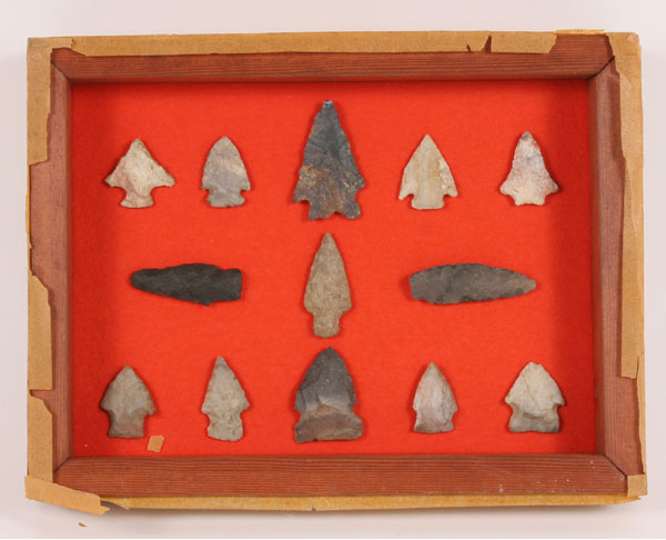 Two frames with 26 total arrowheads