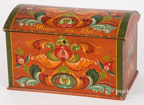 SCANDINAVIAN PAINTED DOME TOP BOXScandinavian