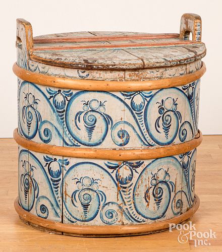 LARGE SCANDINAVIAN PAINTED LIDDED 30d2eb