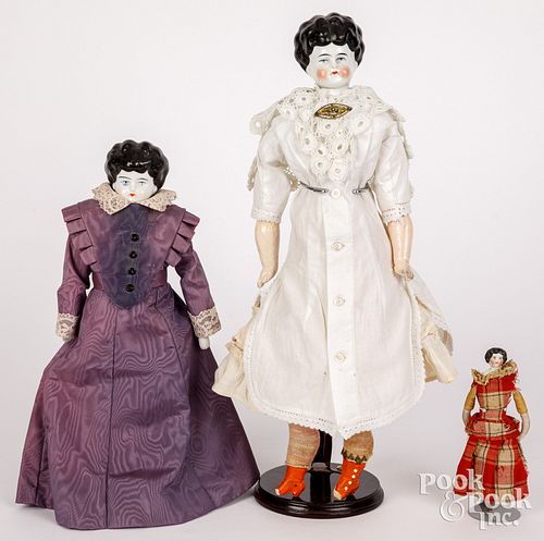 THREE GERMAN MOLDED HAIR DOLLThree 30d3f2