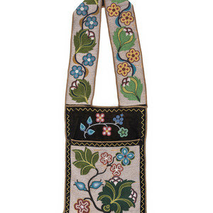 Anishinaabe Beaded Bandolier Bag ca 30b325