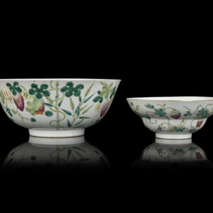 Two Chinese Famille Rose Porcelain 30b422