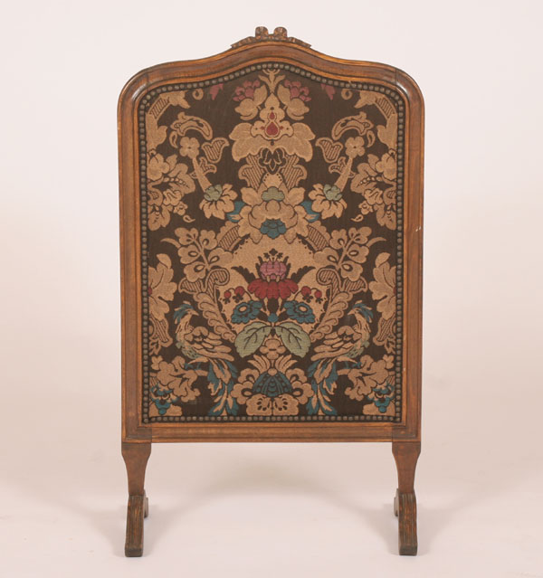 Firescreen with curved top and 4deee