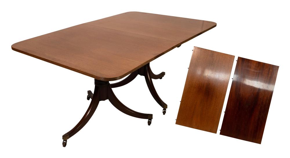 FEDERAL-STYLE DOUBLE-PEDESTAL DINING