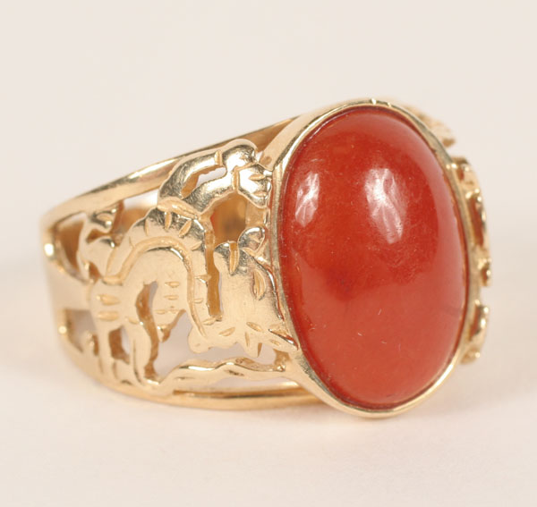 14K yellow gold and red jade ring 4df05