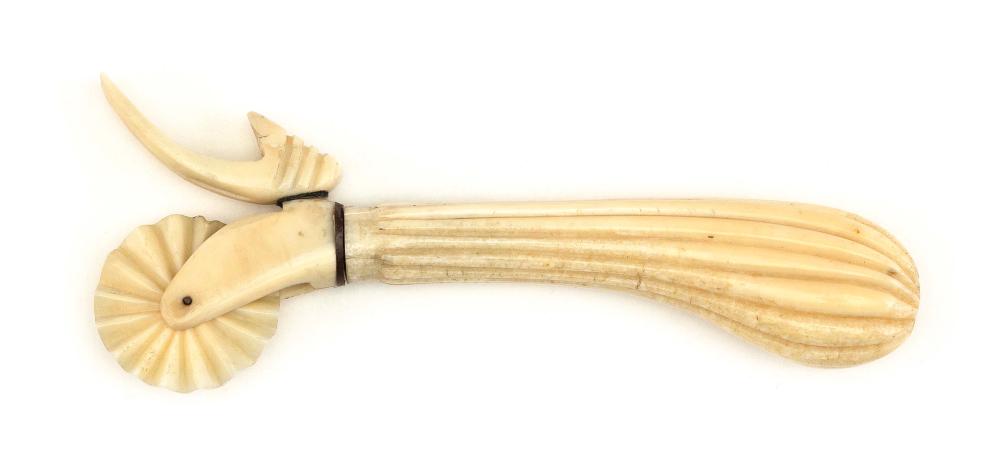 WALRUS IVORY PIE CRIMPER 19TH CENTURY