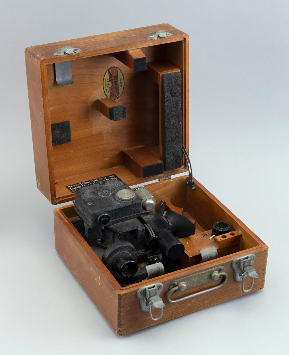 CASED AIR FORCE SEXTANT 20TH CENTURY