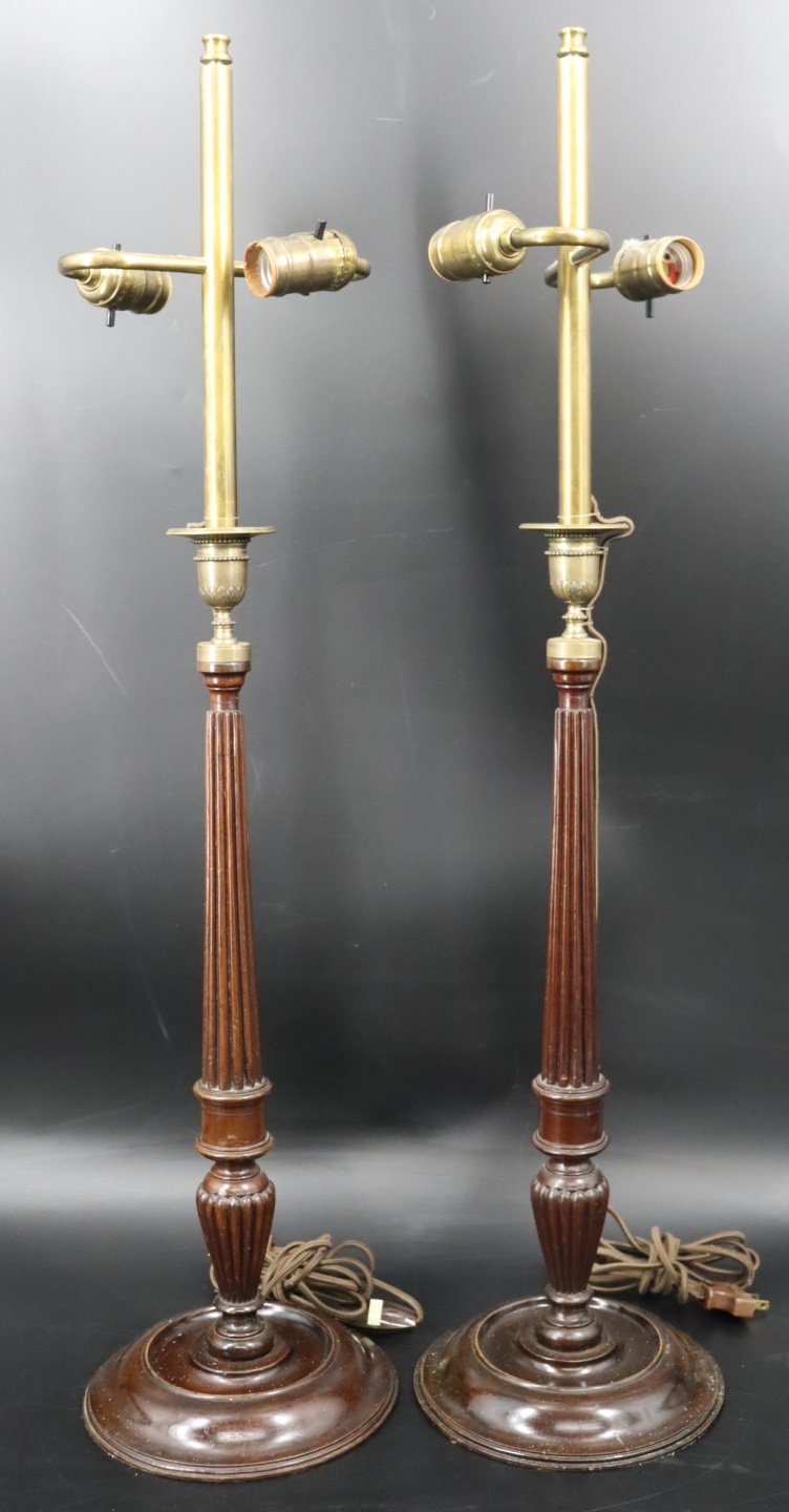 AN ANTIQUE PAIR OF MAHOGANY BRASS 30b832