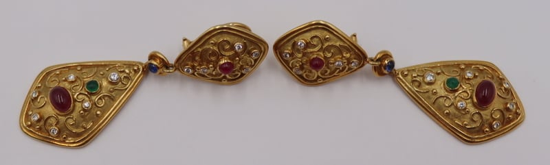 JEWELRY PAIR OF 18KT GOLD GEM 30b907