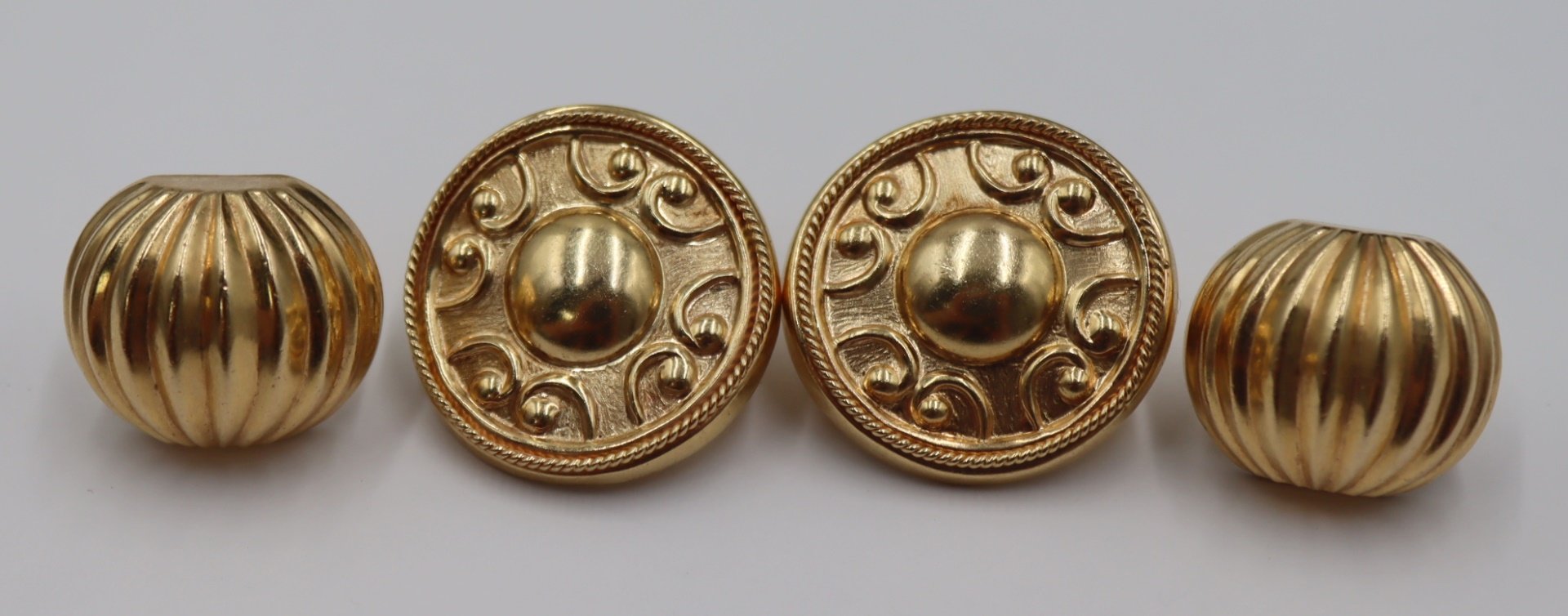 JEWELRY. (2) PAIRS OF 14KT GOLD