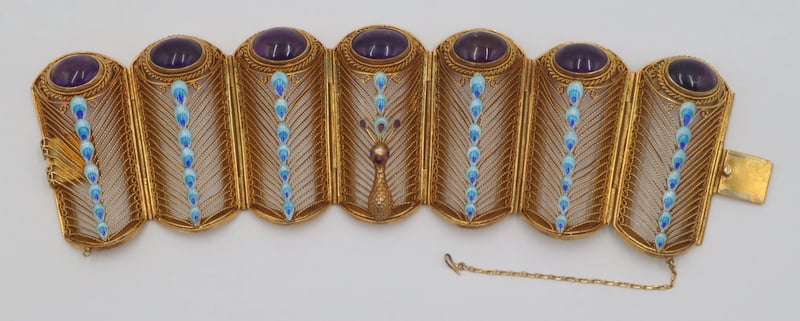 JEWELRY. CHINESE GILT SILVER, AMETHYST