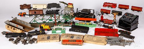 GROUP OF MISCELLANEOUS LIONEL TRAINS  30e3c2