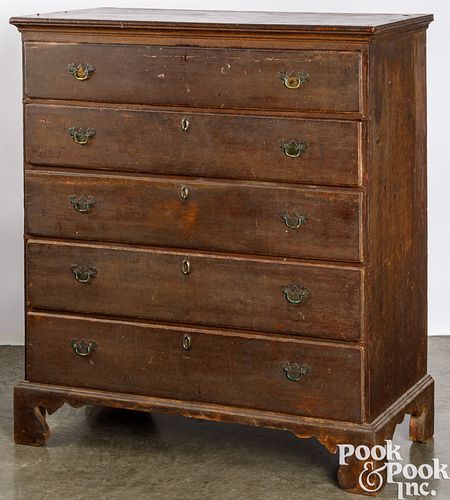 NEW ENGLAND PAINTED PINE CHEST 30e4ae