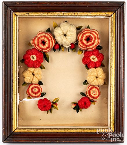 VICTORIAN YARN WORK FLORAL WREATH  30e7f8