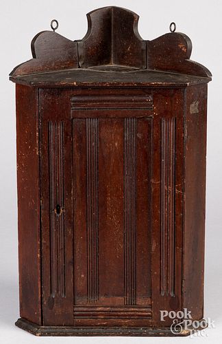 SMALL HANGING CORNER CUPBOARD,