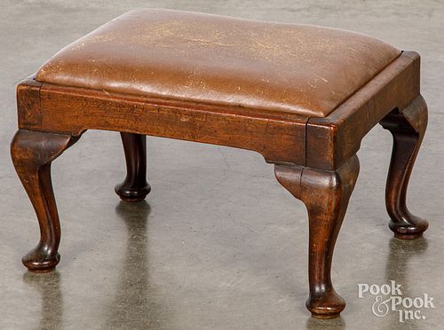 QUEEN ANNE STYLE MAHOGANY FOOTSTOOL  30e9f5