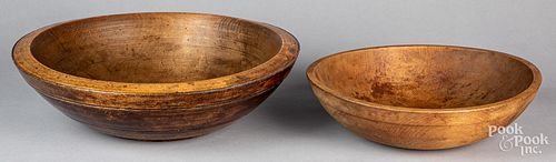TWO TURNED WOODEN BOWLSTwo turned 30ea97