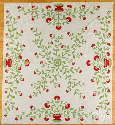 FLORAL APPLIQUé QUILT, 19TH C.Floral