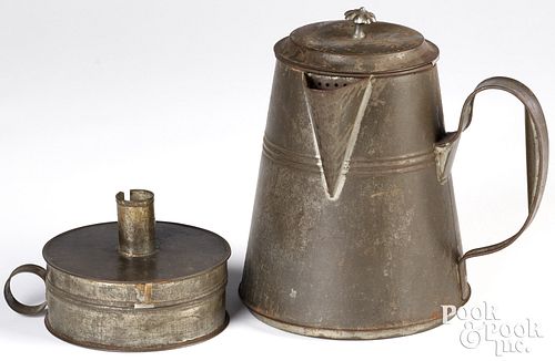 TIN ROUND TINDERBOX WITH CANDLEHOLDERTin