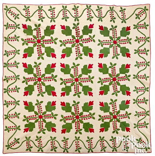 FLORAL AND BERRY VINE QUILT 19TH