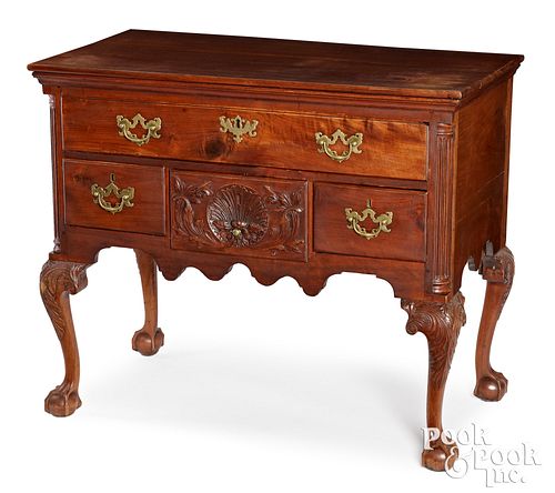 PHILADELPHIA CHIPPENDALE WALNUT 30ef79