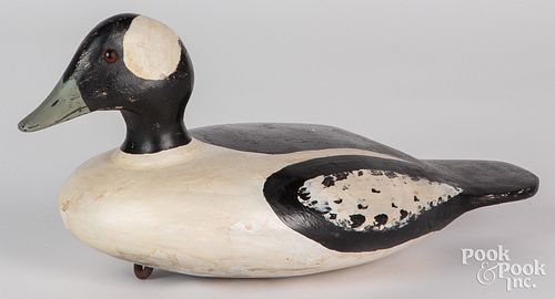 CARVED AND PAINTED BUFFLEHEAD DUCK