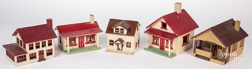 FIVE PAINTED TOY HOUSE MODELS  30f0d5