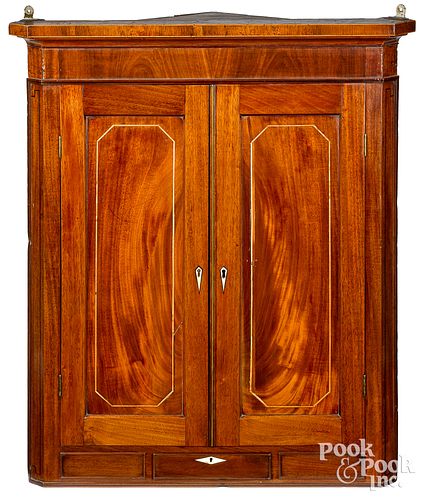 GEORGE III MAHOGANY HANGING CORNER 30f25a