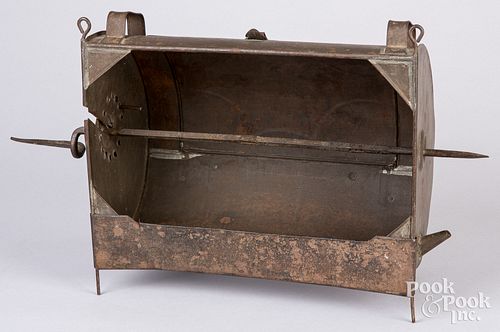 SMALL TIN AND IRON REFLECTOR OVEN  30f329