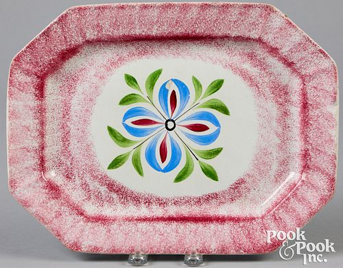 RED SPATTER PLATTER WITH FOUR PETAL