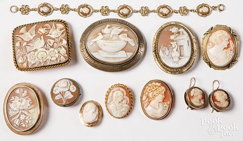 CAMEO JEWELRY, SEVERAL WITH GOLD MOUNTS.Cameo