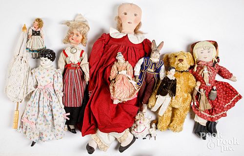 GROUP OF MISCELLANEOUS DOLLS  30f733