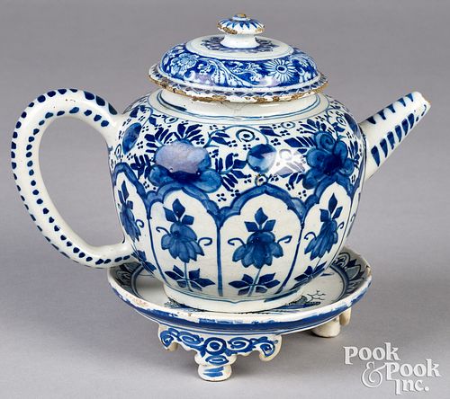 DELFTWARE BLUE AND WHITE TEAPOT 30f8a2