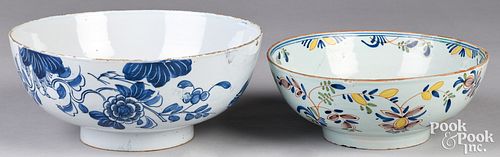 TWO DELFTWARE BOWLS, 18TH C.Two