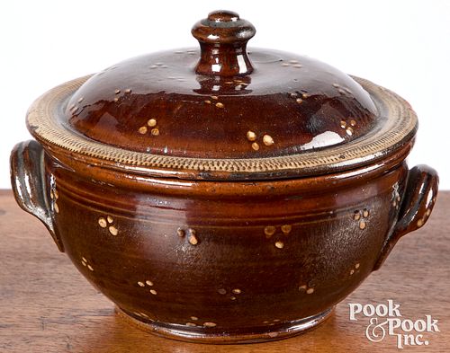 PENNSYLVANIA REDWARE BOWL AND COVER  30f9c9