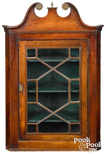 GEORGE III MAHOGANY HANGING CORNER 30faed