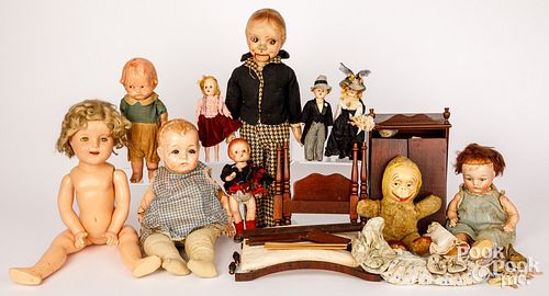 GROUP OF MISCELLANEOUS DOLLSGroup of