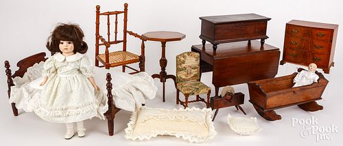 GROUP OF DOLL SIZE MINIATURE FURNITUREGroup 30d500