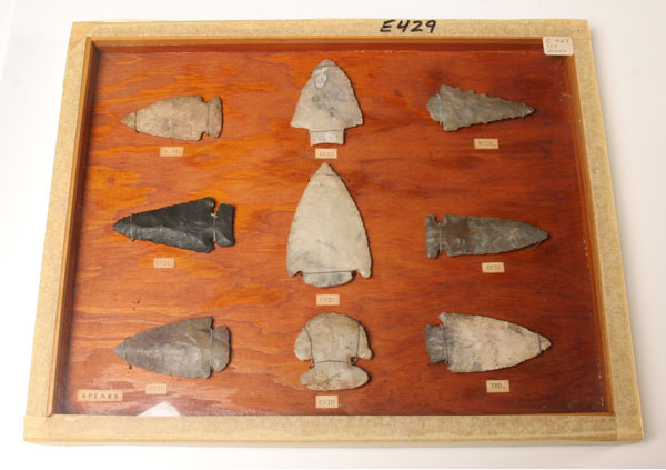 Frame of 9 wire mounted arrowheads 4e221